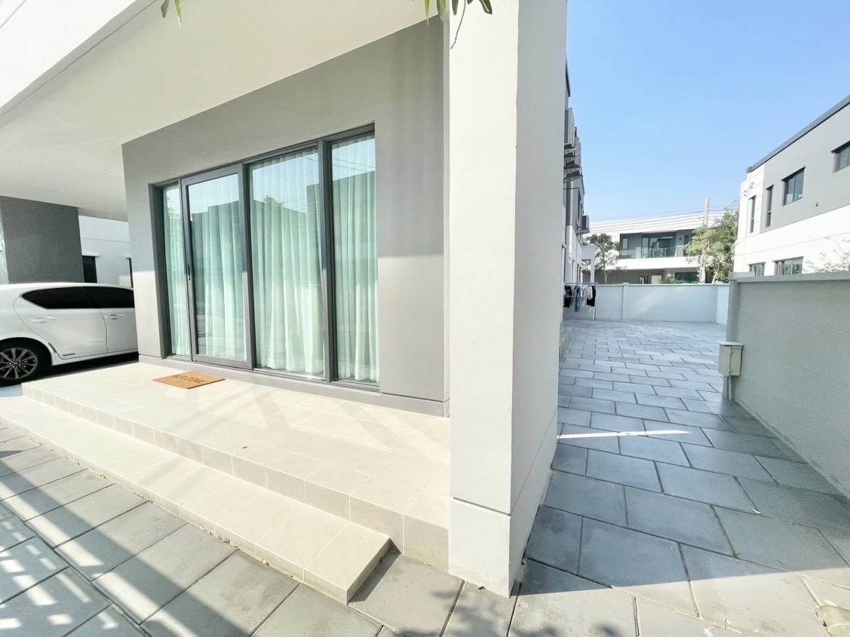 Centro Bangna | บ้านหันทิศใต้ ( inizio ) หิ้วกระเป๋ามาเข้าอยู่ได้เลย #HL Focus