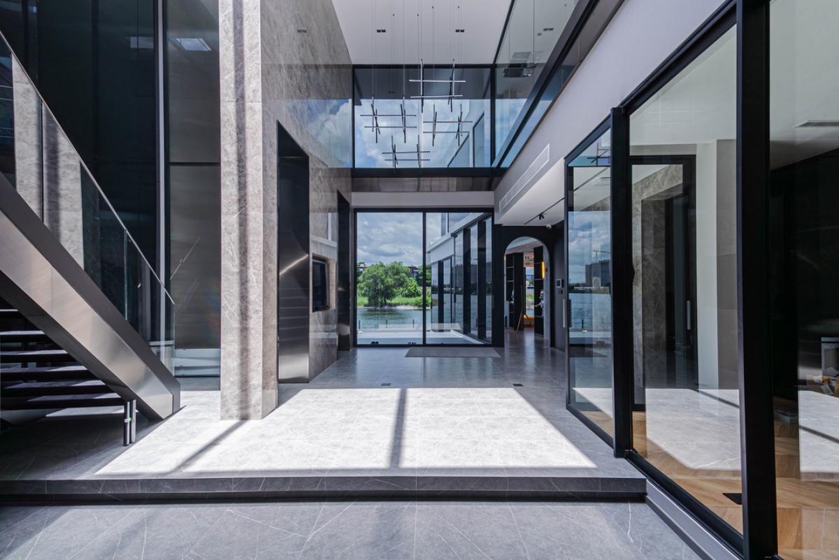 The Laken Muang Thong Thani | บ้านหันหน้าทิศใต้สไตล์ 𝐌𝐨𝐝𝐞𝐫𝐧 ริมทะเลสาบ #HL Focus