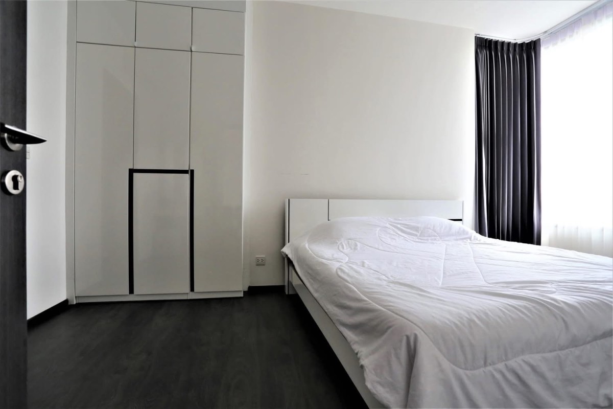 Edge Sukhumvit 23 | ตกแต่งเฟอร์ครบ ห้องหัวมุม  #New