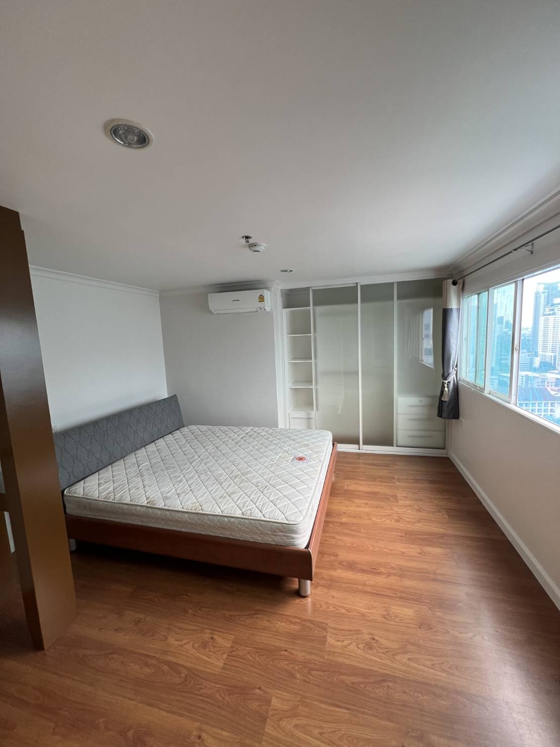 Grand park view asoke | 🚝ใกล้ BTS,MRT เพชรบุรี #New Focus
