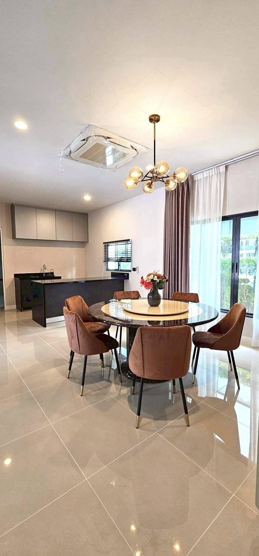 Setthasiri - Krungthep Kreetha 2 | บ้านใหม่ไซส์ใหญ่สุด ใกล้ club house หันหน้าทิศใต้ ไม่มีสายไฟหน้าบ้าน #HL Focus