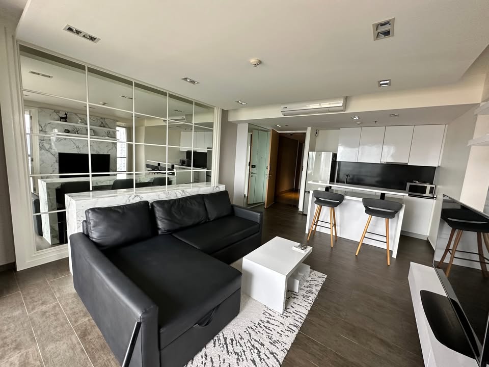 The loft ekkamai | 🚝ใกล้ BTS เอกมัย มีห้องน้ำเล็กแยกอีกห้อง ชั้นสูง วิว ห้าง และรถไฟฟ้า #Old