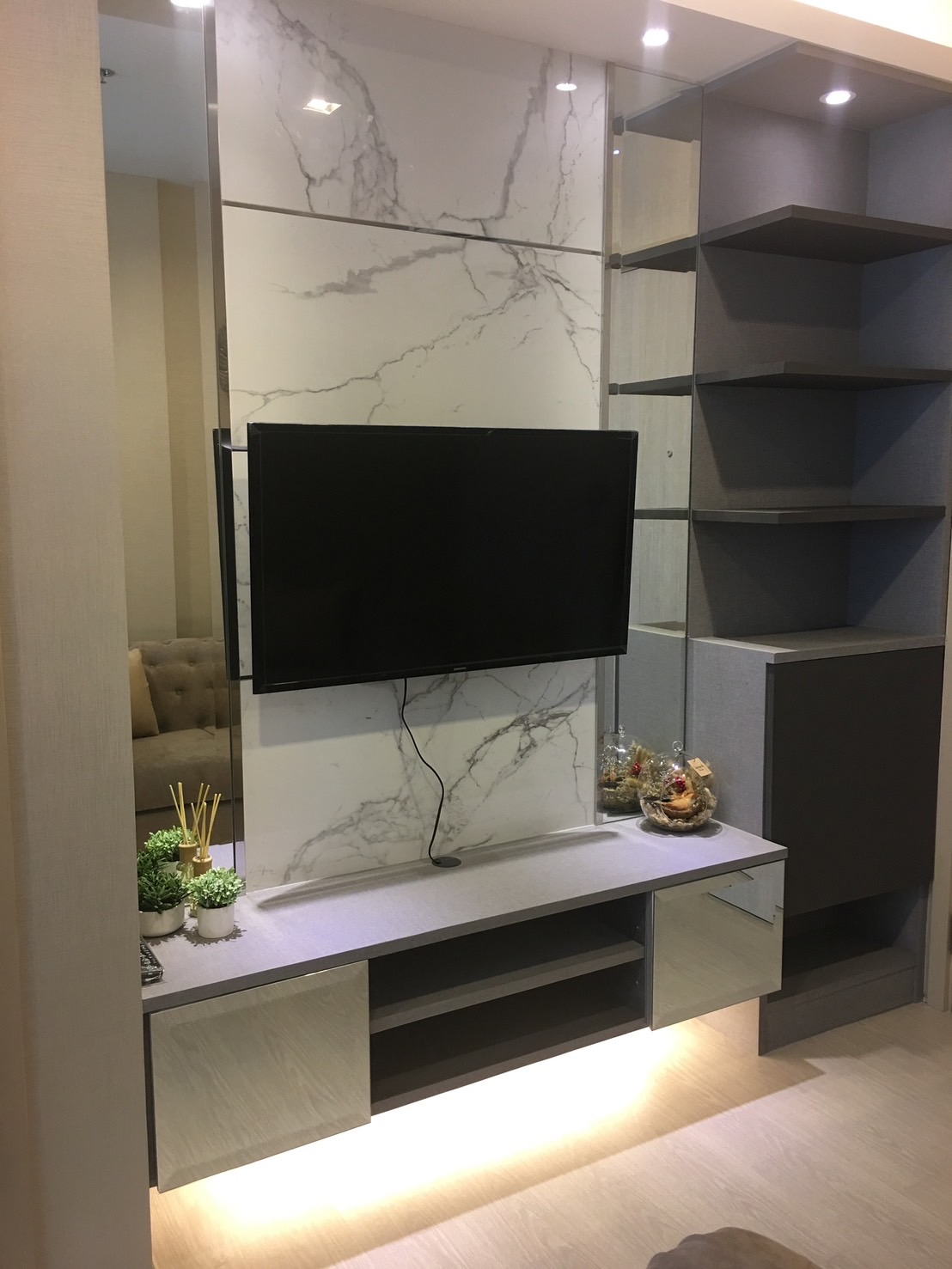 Rhythm Sukhumvit 36-38 | High floor unit !! Close Kitchen !! nearby Em Quatier #HL