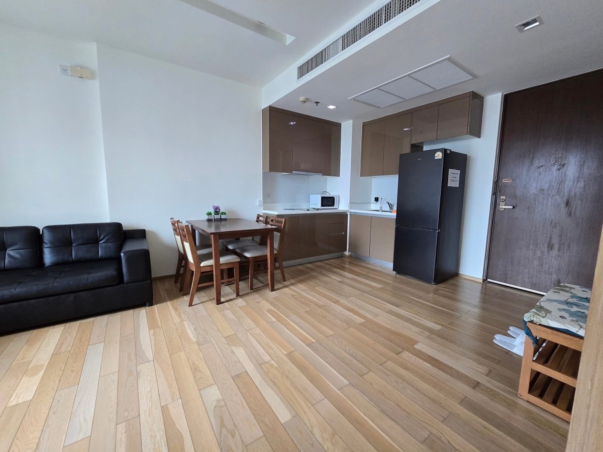 Siri at Sukhumvit | High floor Nice room 🚝BTS Thonglor 0 m #HL Focus
