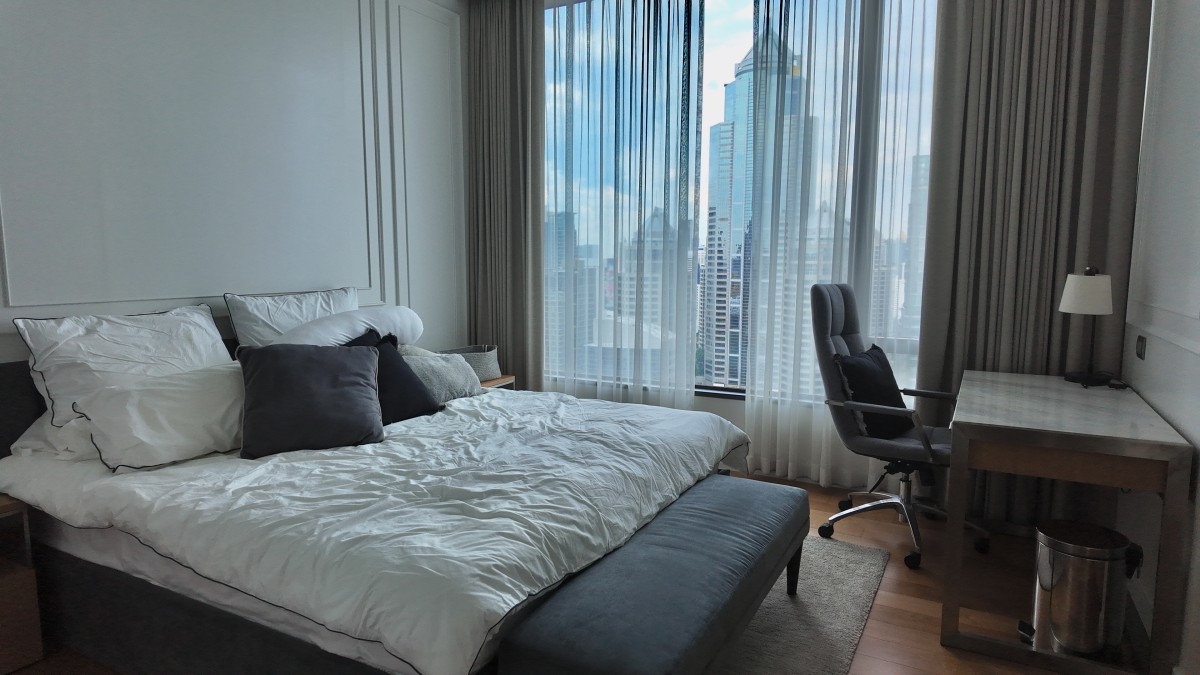 Sindhorn Residence | ใกล้ BTS ชิดลม เดินเพียง 600 ม. ถึงสวนลุมพินี #Old Focus
