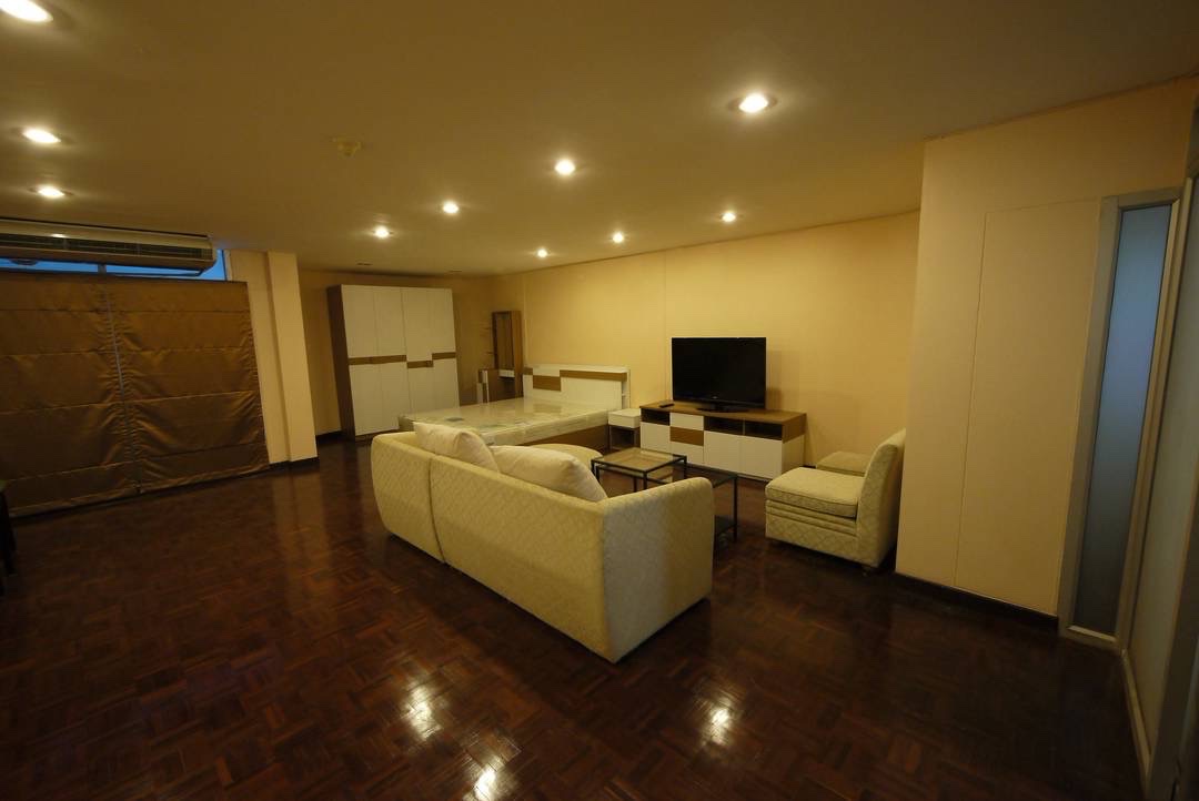 ITF Silom Palace | ที่พักพร้อมอยู่ใจกลางเมือง เดินทางสะดวก #New