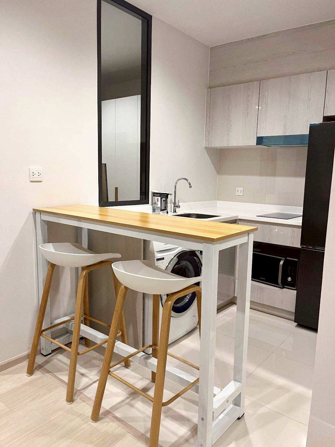 Life One Wireless | Modern style Canal facing #Old Focus