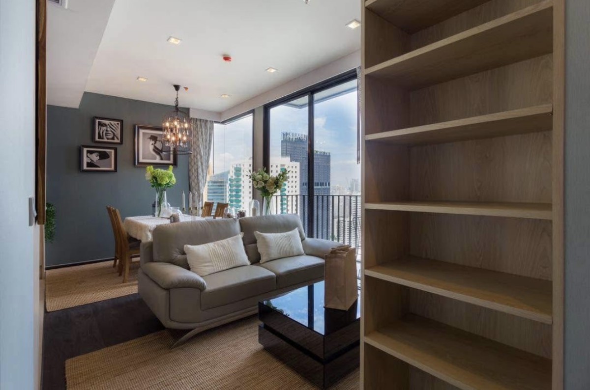 Edge Sukhumvit 23 | Chatrium Riverside, right next to Shrewsbury International School #New