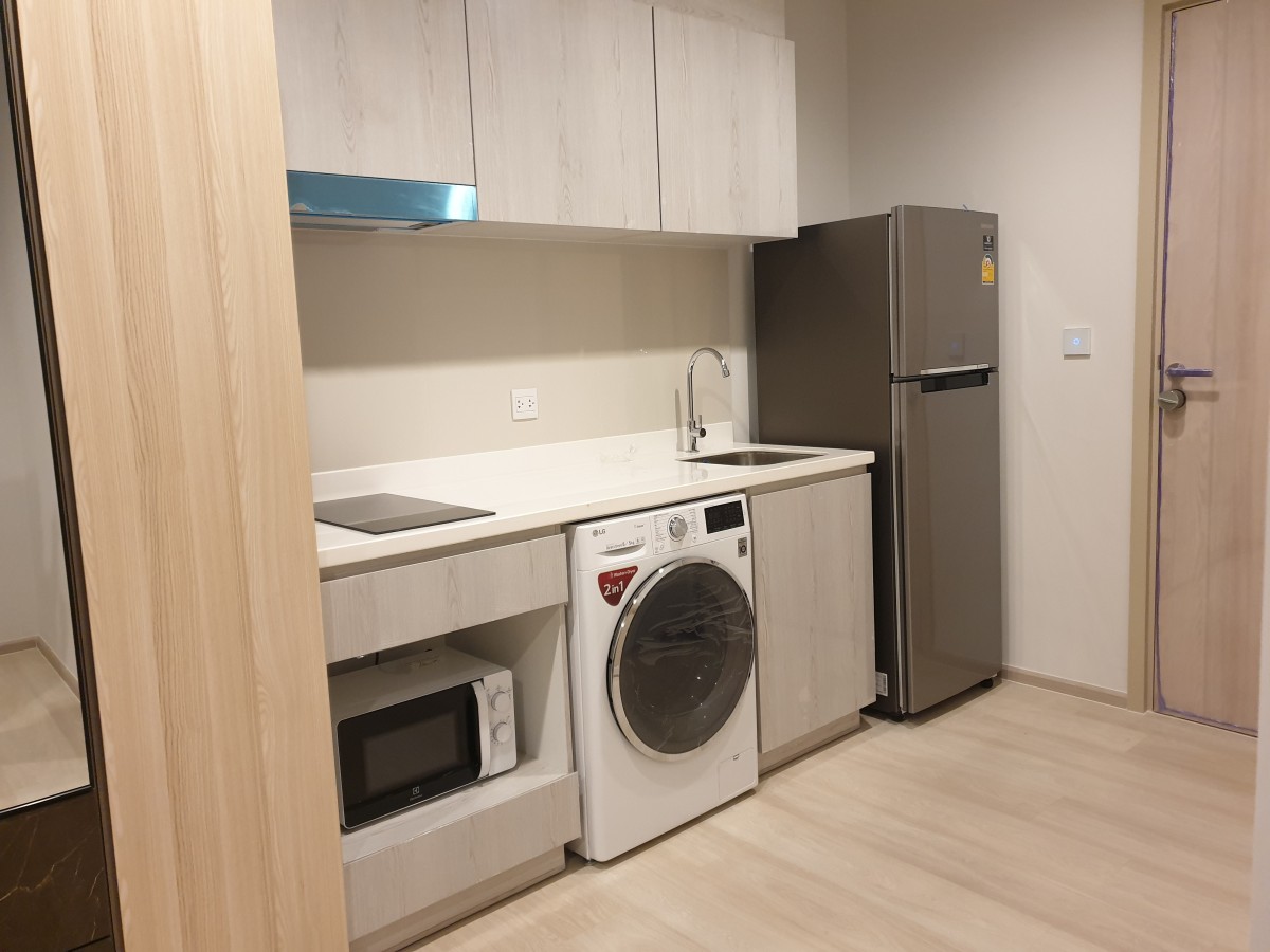 Life One Wireless | Single room unit nearby One bangkok . pratumwan , central world #HL