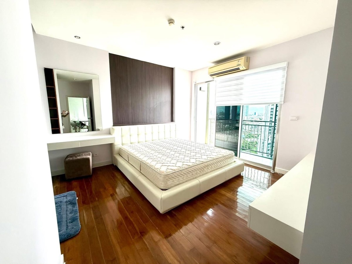 Hive Sathorn | Hive Sathorn for sale #New
