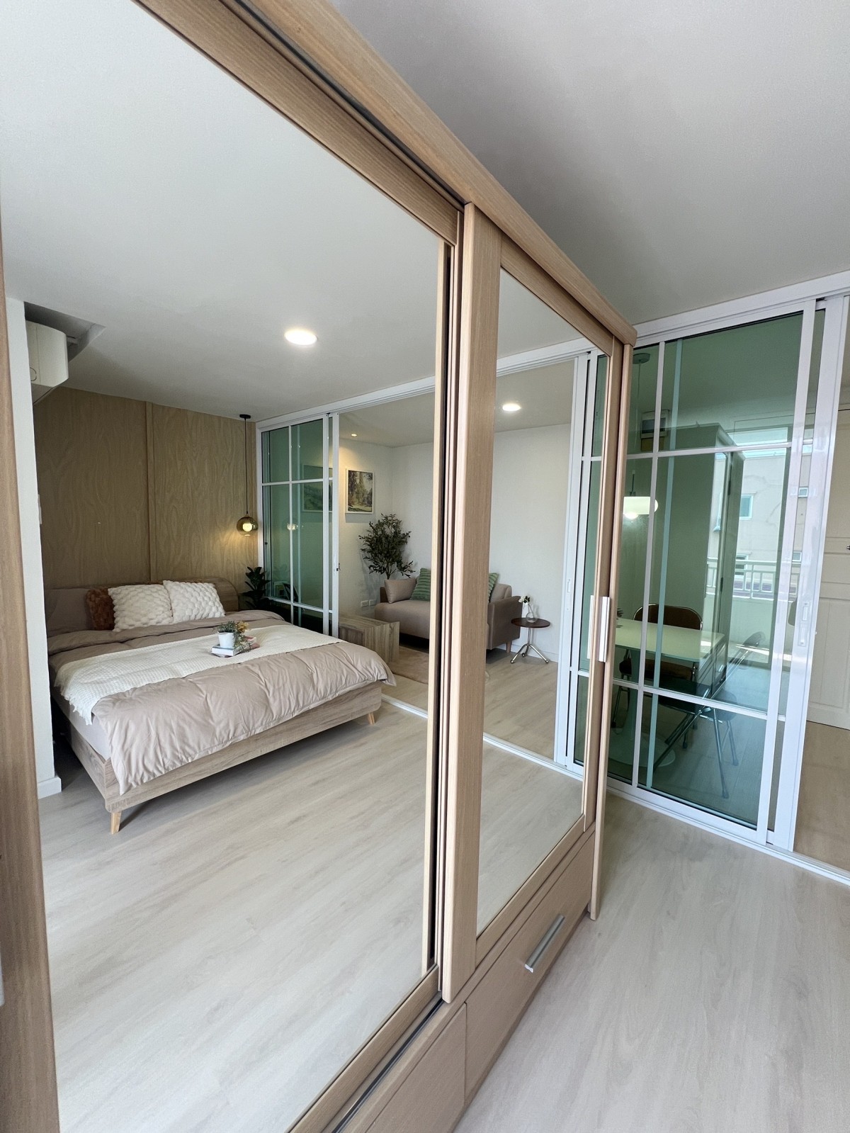 ratchada city condo | 🚝ใกล้ MRT ห้วยขวาง #Old Focus