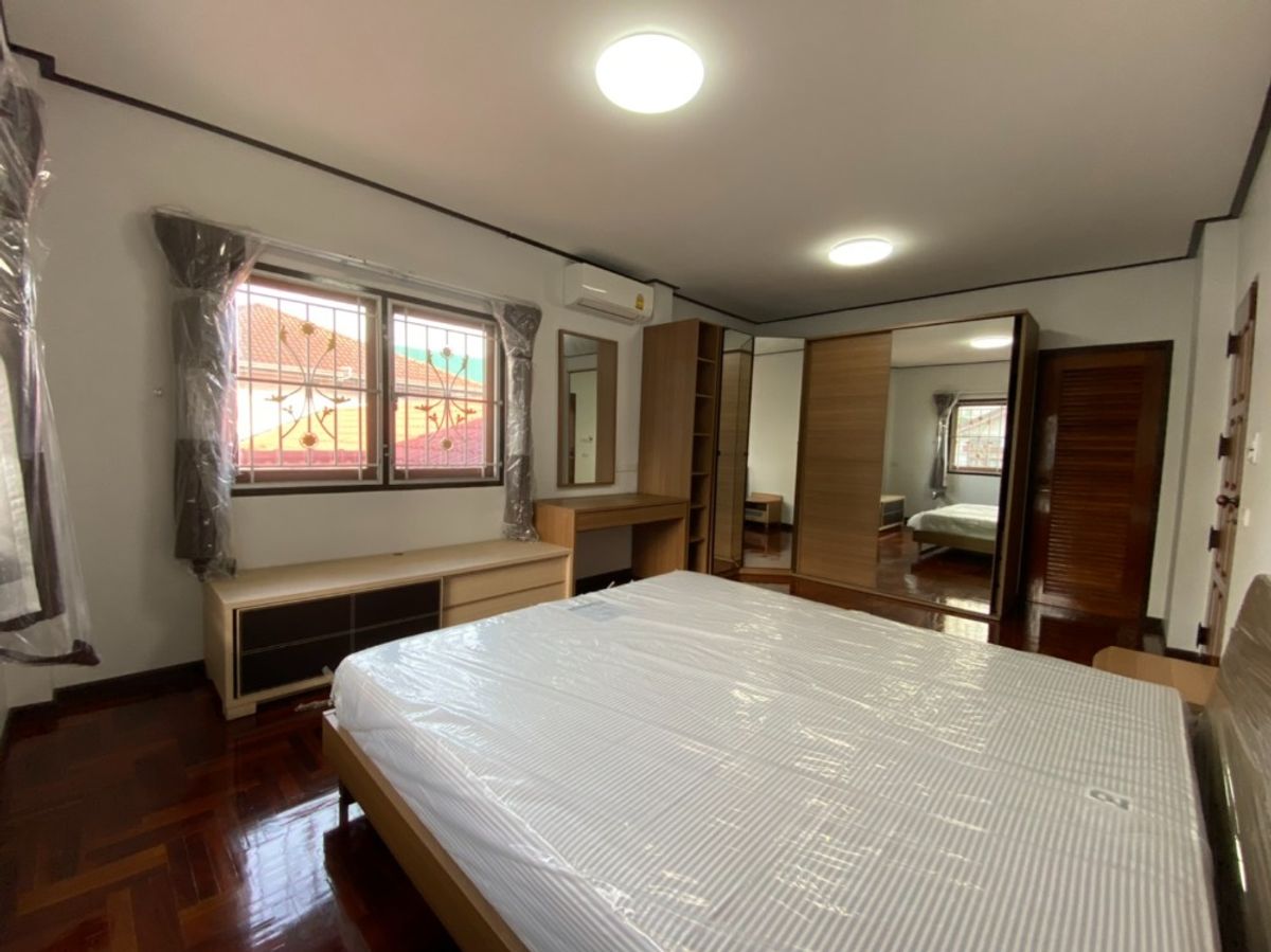 Home (PH) | บ้านเดี่ยว 2 ชั้น โซนอารีย์ ถนนพหลโยธิน5 #HL Focus