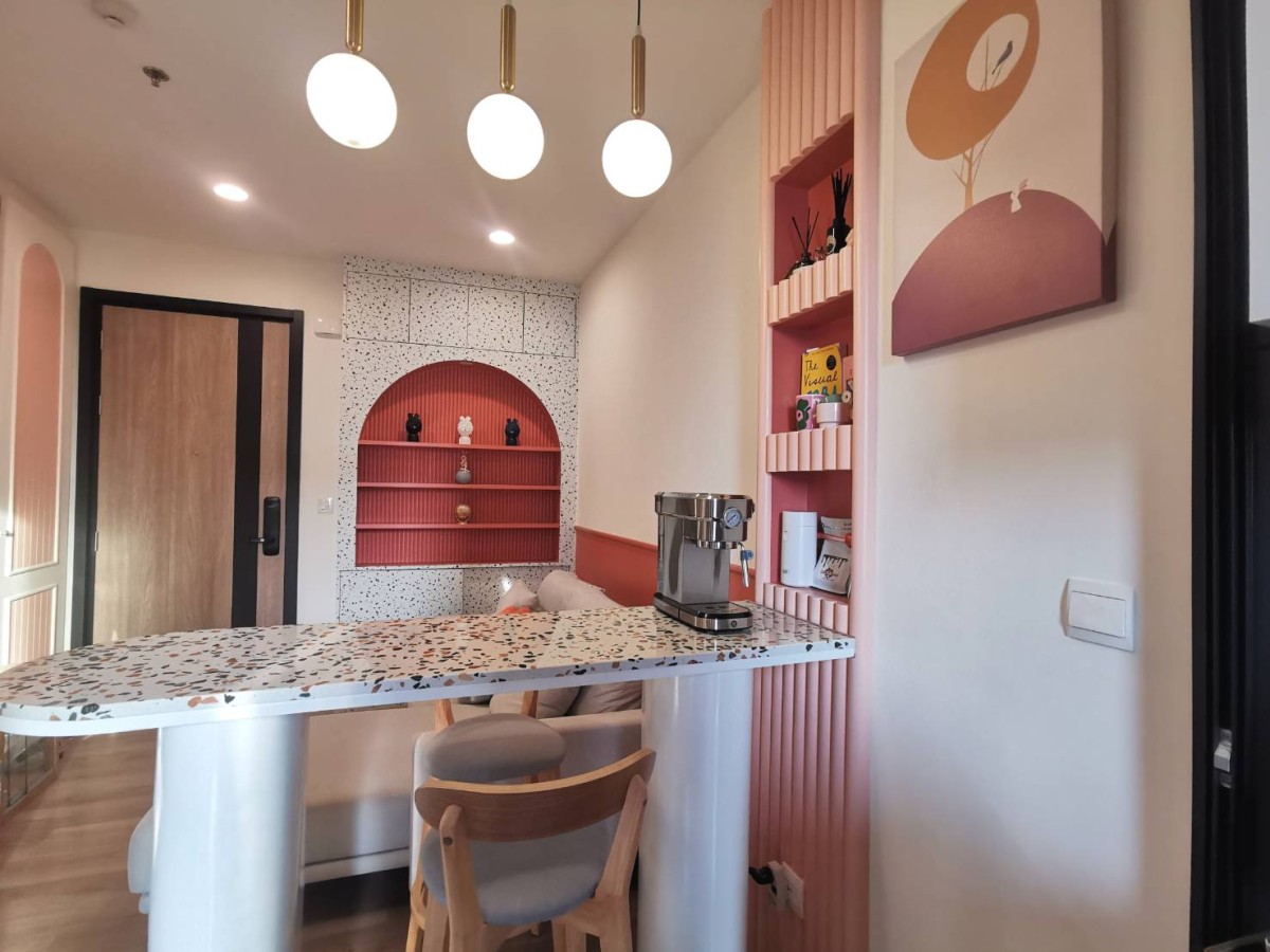 OKA HAUS | A lovely room with a bright and cheerful style #Kong