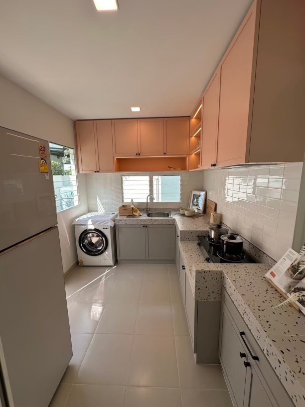 Villaggio 2 Srinakarin-Bangna | บ้านพร้อมเฟอร์นิเจอร์ ตกแต่งสวยพร้อมอยู่ #HL Focus