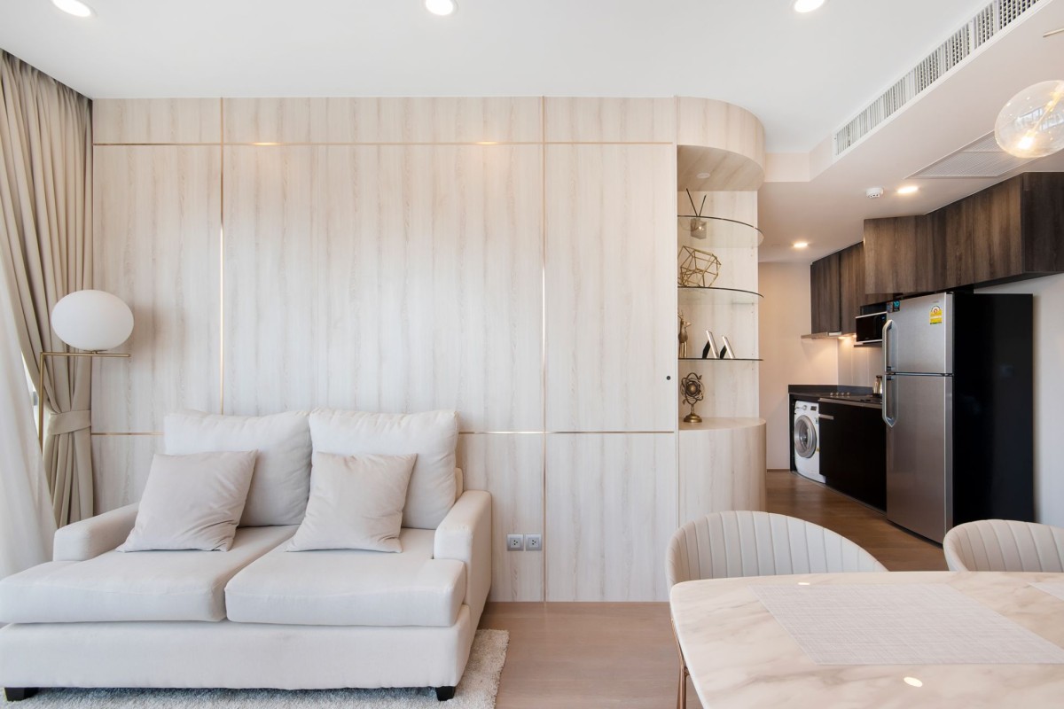 Ashton Chula-Silom | Clear city and park view - Spacious room with luxurious decoration - Corner unit with high privacy.#HL