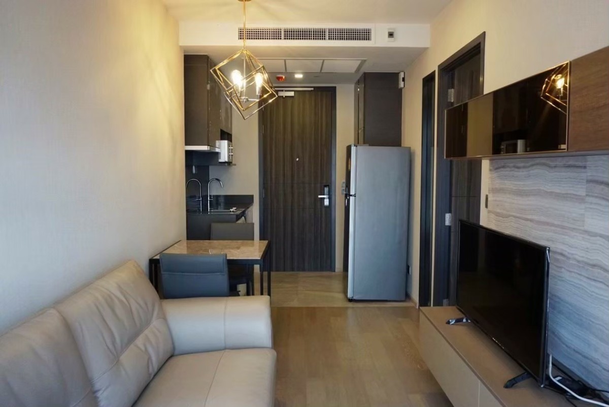 Ashton Asoke | Best value , Asoke Location , live smart in the center of it all #HL Focus