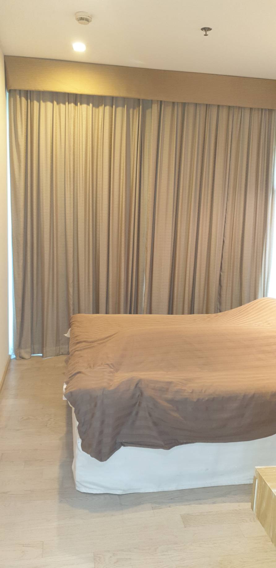 Noble Remix | Spacious condo for rent - Connected to BTS in the City Center #HL