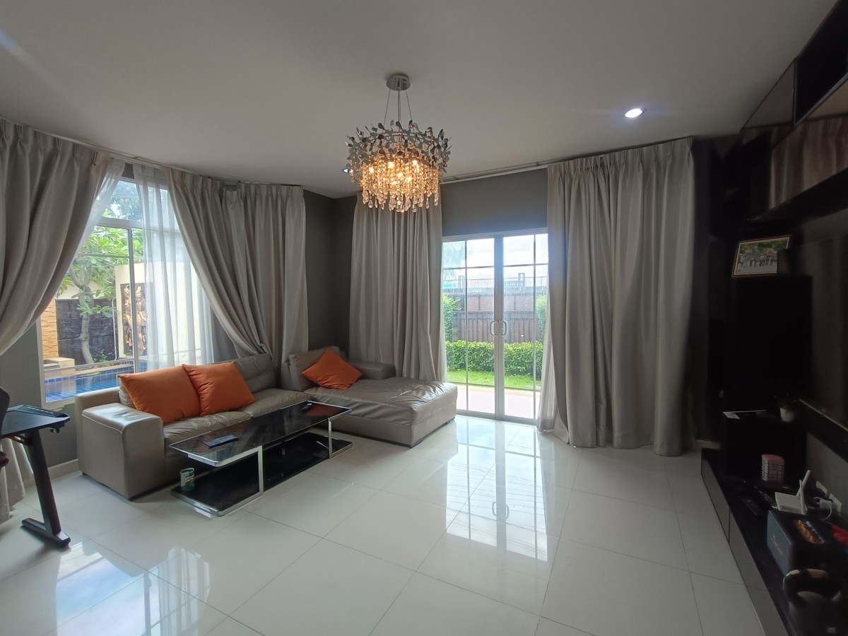 Passorn Prestige Onnut | บ้านเดี่ยวพร้อมสระว่ายน้ำส่วนตัว หลังมุม #HL Focus