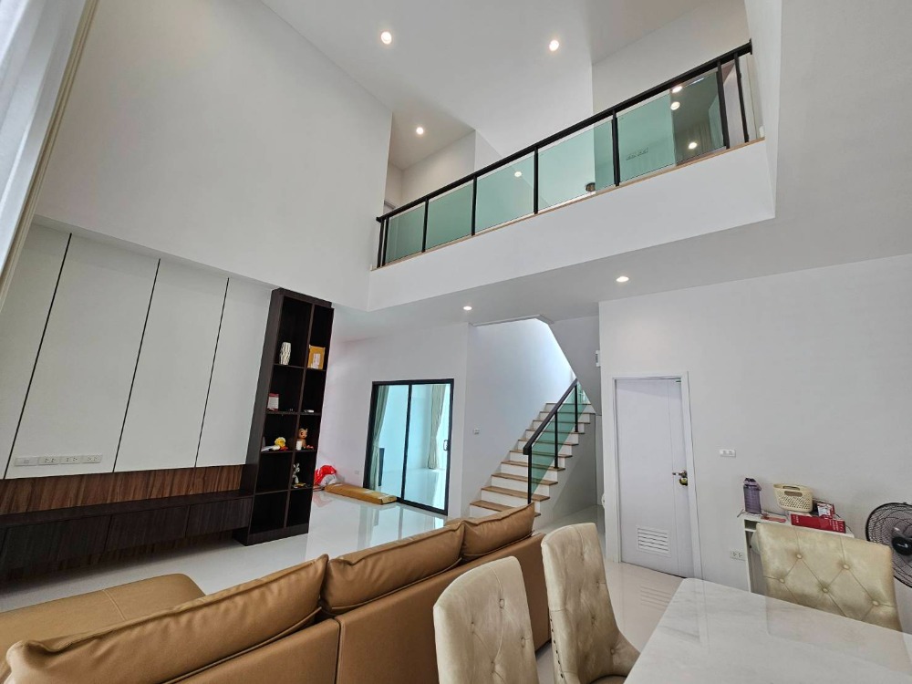 บ้านสไตล์ Modern ซ.พุทธบูชา 34 บ้านริมมุมติดชิดสวน หันหน้าทิศใต้ ลมพัดผ่านตลอด #HL Focus