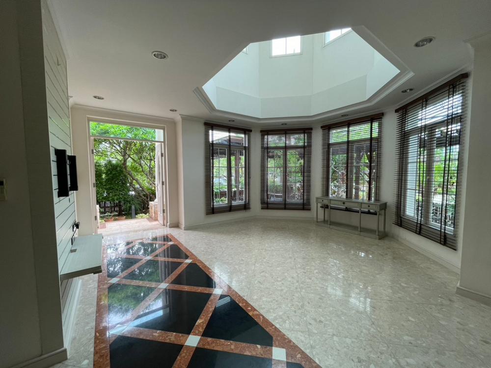 Narasiri Sathorn-Wongwaen | บ้านเดี่ยว 2 ชั้น หลังมุม หันไปทางทิศตะวันออกเฉียงเหนือ #HL Focus