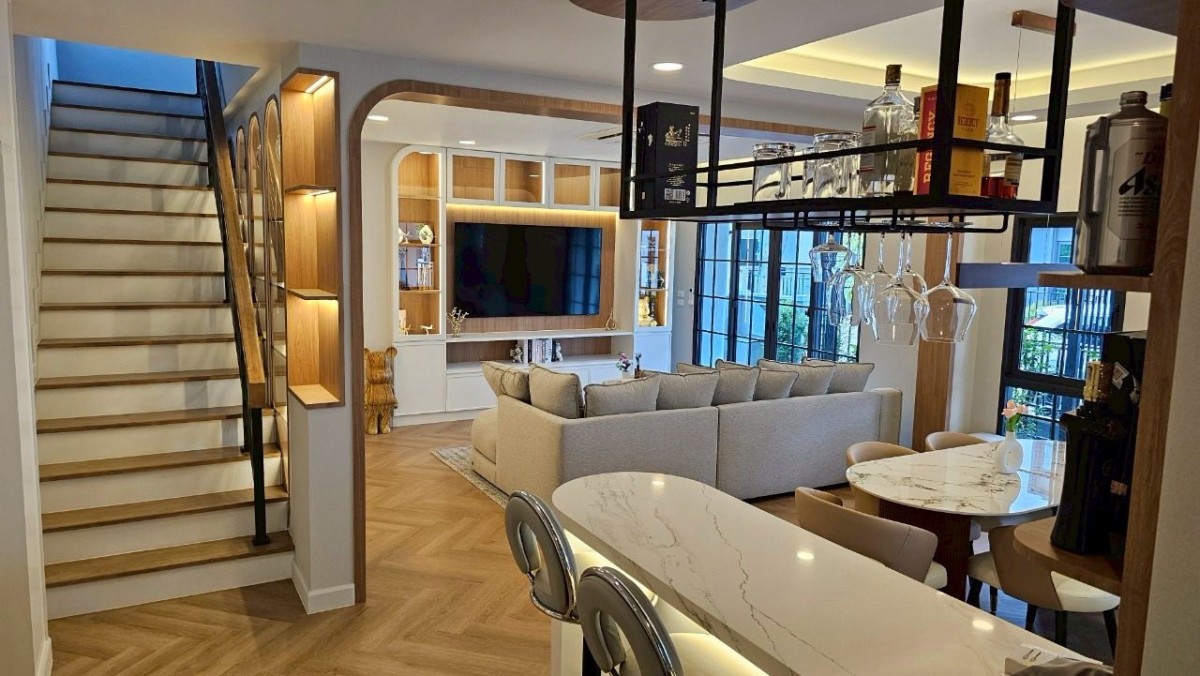 Centro Bangna | บ้านเดี่ยว 2 ชั้น สไตล์ Modern Luxury #HL Focus