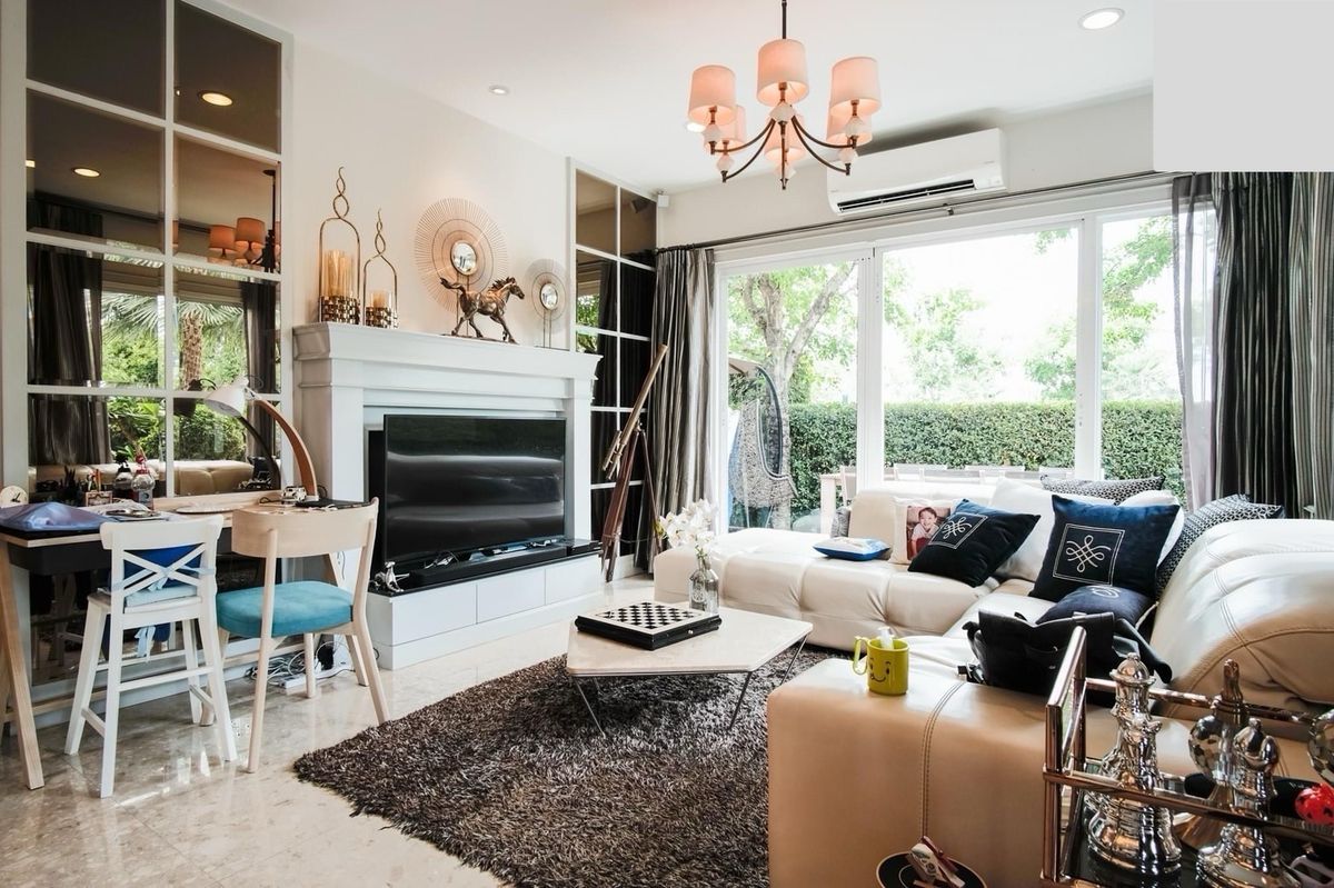 Grand Bangkok Boulevard Rama 9 - Srinakarindra | บ้านหลังมุม แต่งหรู เฟอร์นิเจอร์ครบ แปลงสวย #HL Focus