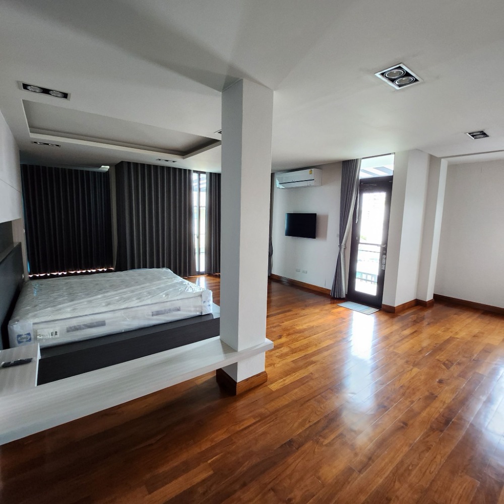 Home (SK) | บ้านเดี่ยว 3 ชั้น หน้าบ้านทิศตะวันออก  #HL Focus