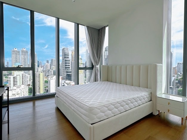 KRAAM Sukhumvit 26 | Modern Luxury Living ใจกลางสุขุมวิท 💎 ใกล้ EmQuartier #New
