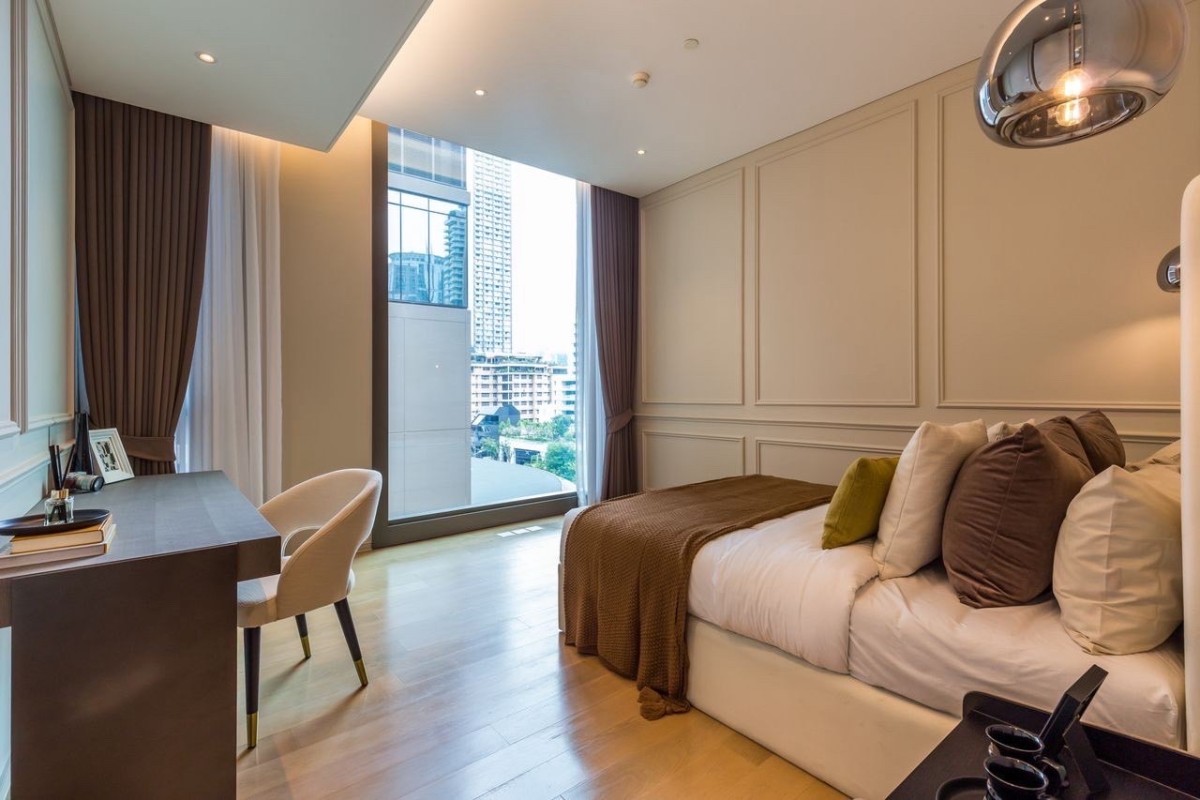 Baan Sindhorn | Ultra Private 2BR in Sindhorn Village ใกล้ BTS ชิดลม & ราชดำริ #Old Focus