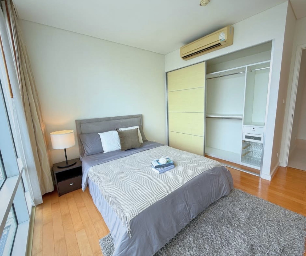 Fullerton Sukhumvit | Connecting two lifestyle hubs - Gateway Ekkamai & One Bangkok 🚝close to BTS Ekkamai #New Focus