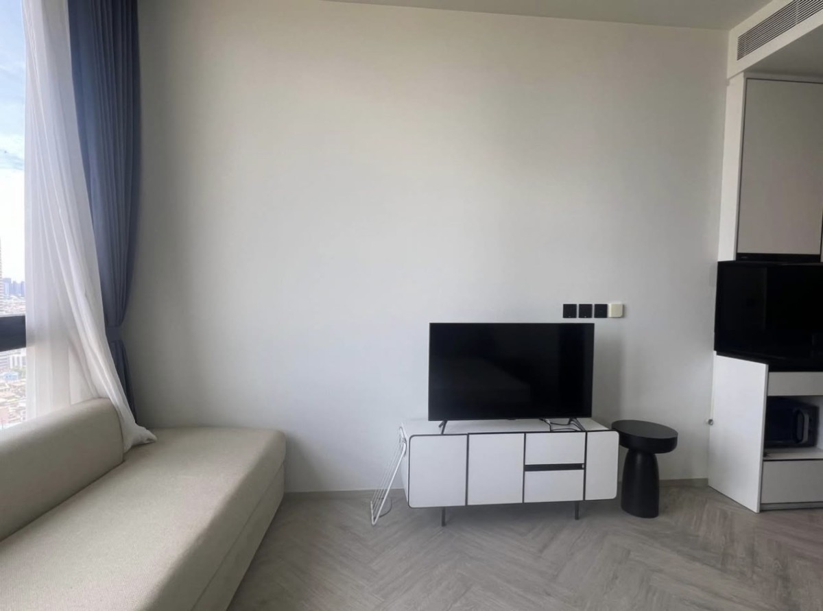 Chapter Charoennakhon Riverside | Near BTS Krung Thon Buri 📍 Riverfront location with Asiatique view #New