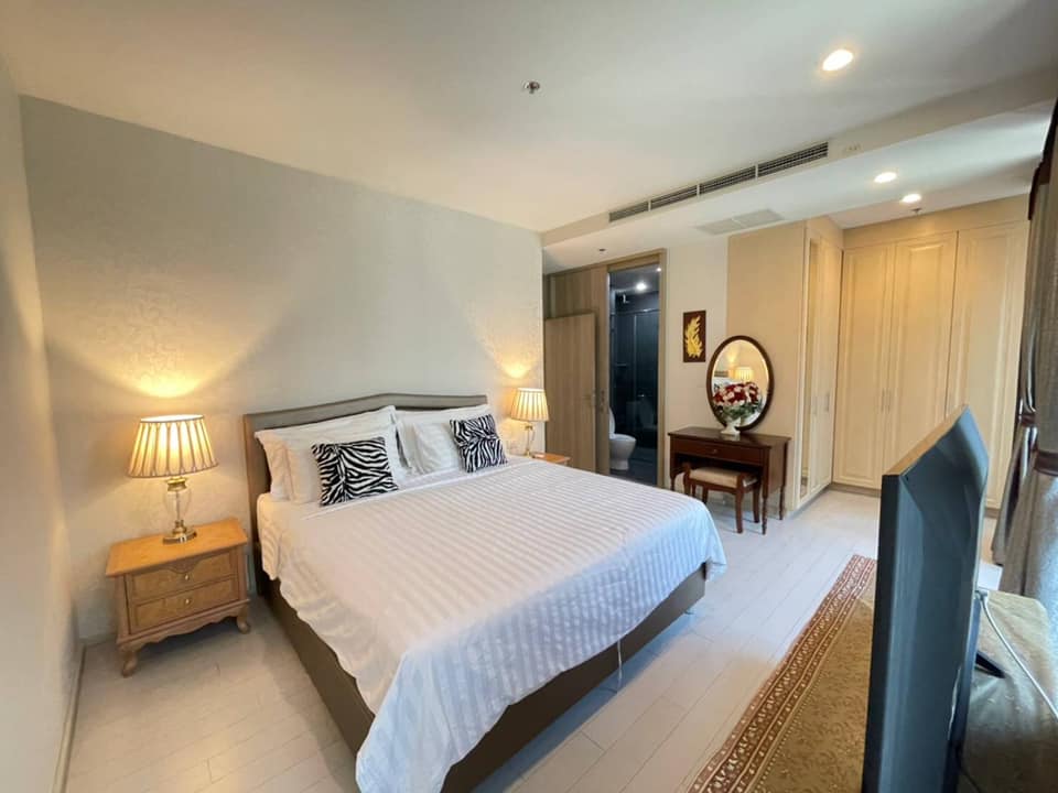 Noble Ploenchit | Luxury Style unit private elavator #Old Focus