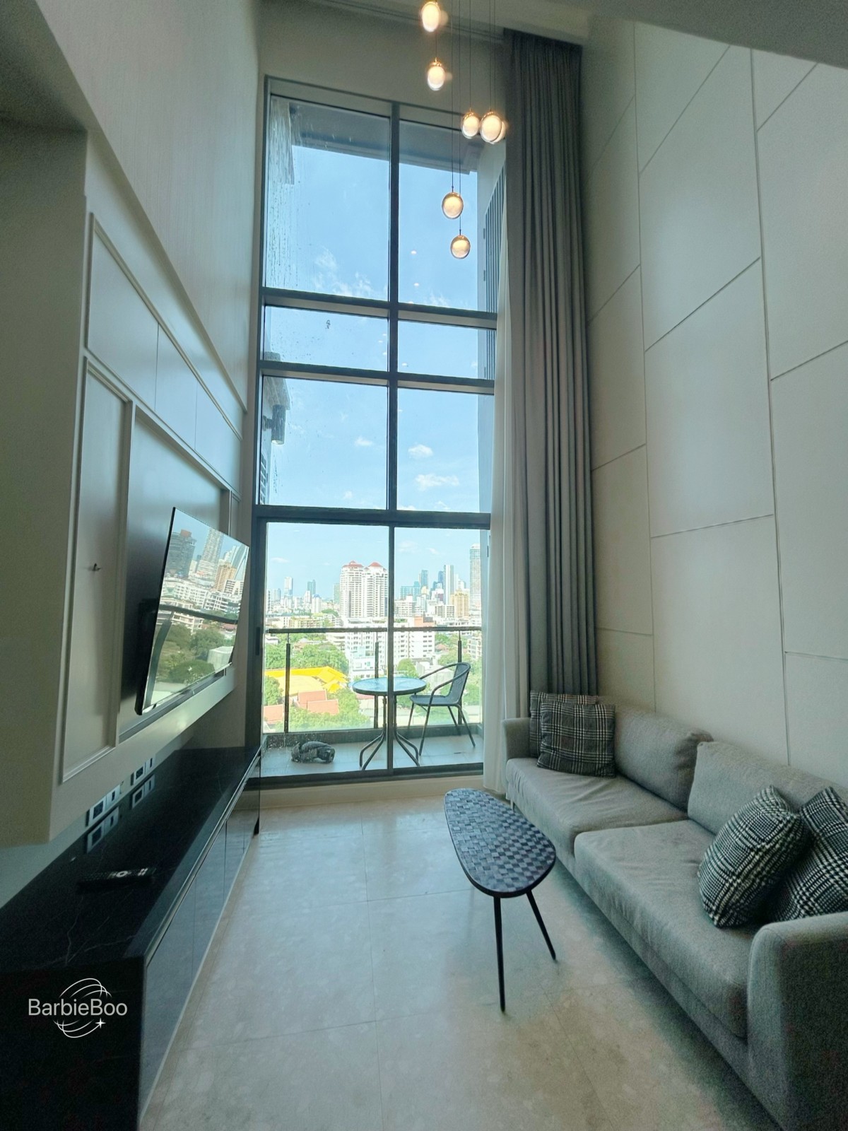 The Crest Sukhumvit 34 | Spacious 2BR Duplex Condo | High floor 🚝 Only 100 Steps from BTS Thonglor #HL Focus