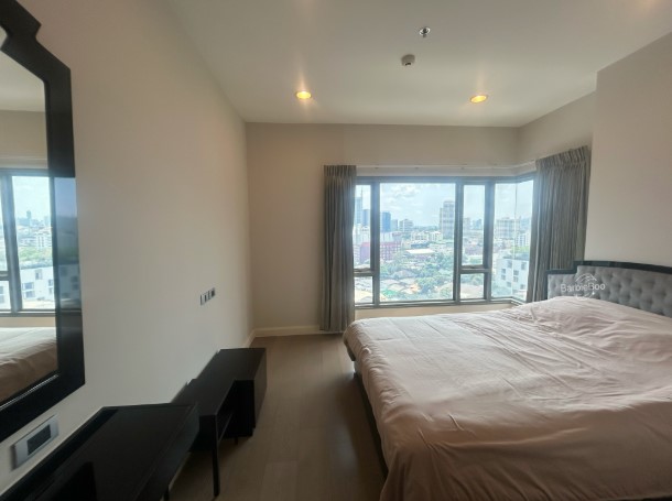 The Crest Sukhumvit 34 | ✨ Beautiful room South View | Never Rented Before ✨ 🚝close to BTS Thonglor 100 Step I 50m #HL Focus