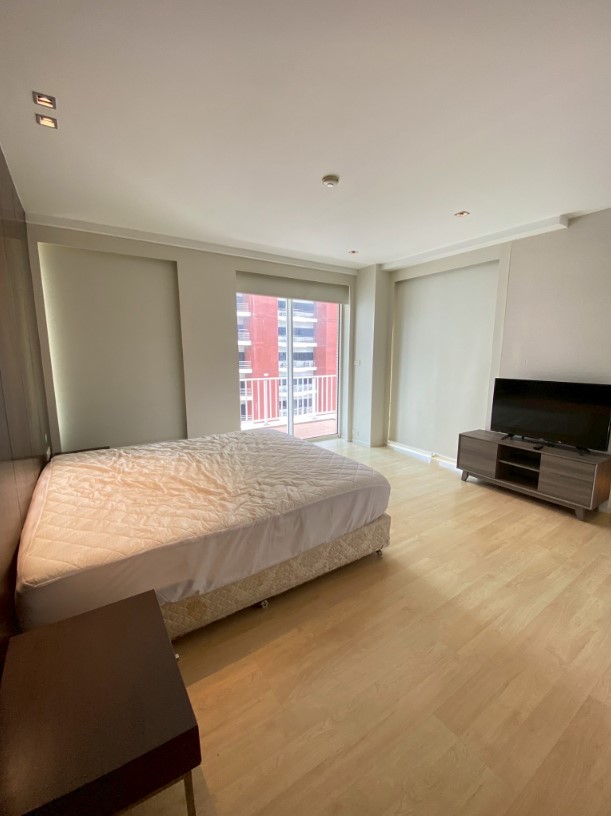 Langsuan Ville | Luxury condo near BTS Ratchadamri & Central Chidlom #New Focus
