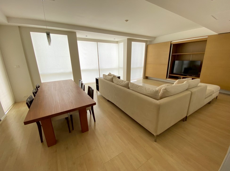 Langsuan Ville | Luxury condo near BTS Ratchadamri & Central Chidlom #New Focus