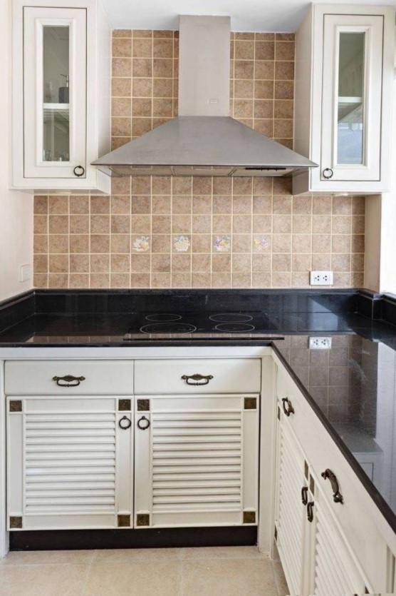 Langsuan Ville | Luxury condo near BTS Ratchadamri & Central Chidlom #New Focus
