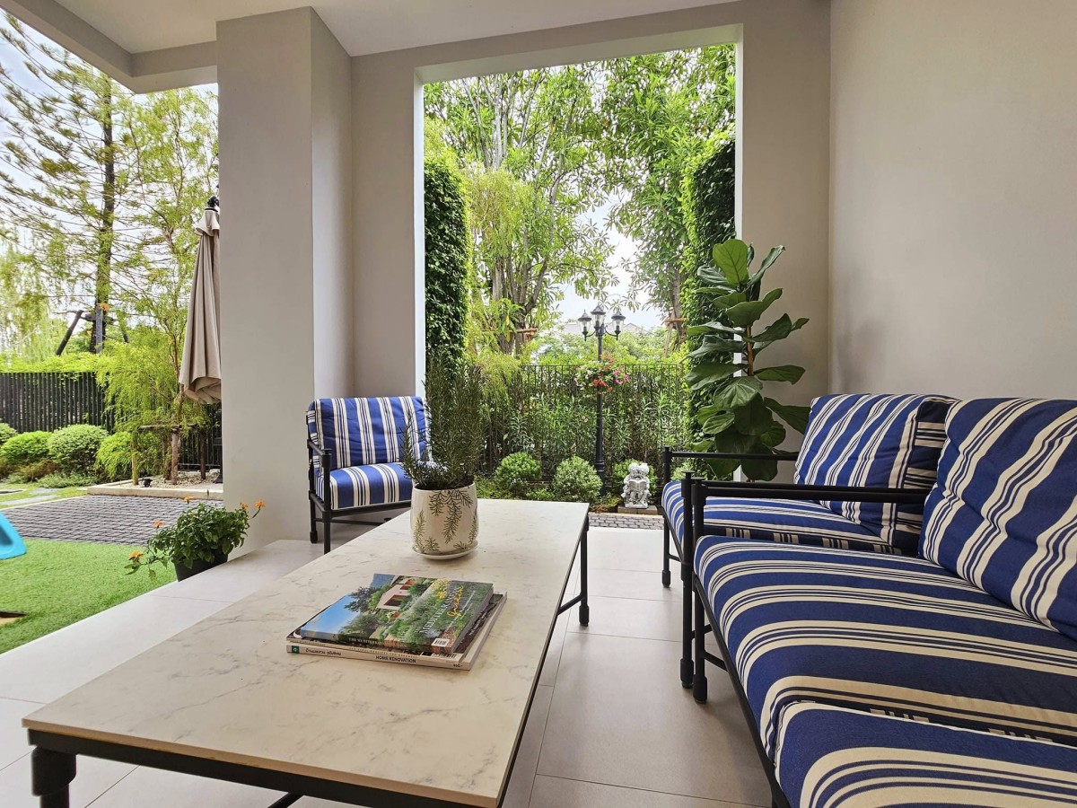 Nantawan Rama9-New Krungthepkreetha | Private plot surrounded by lake and garden only #HL Focus
