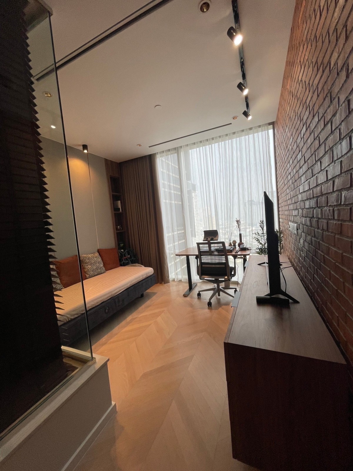Four Season Private Residence | คอนโดมิเนียมหรูติดริมแม่น้ำเจ้าพระยา #HL Focus