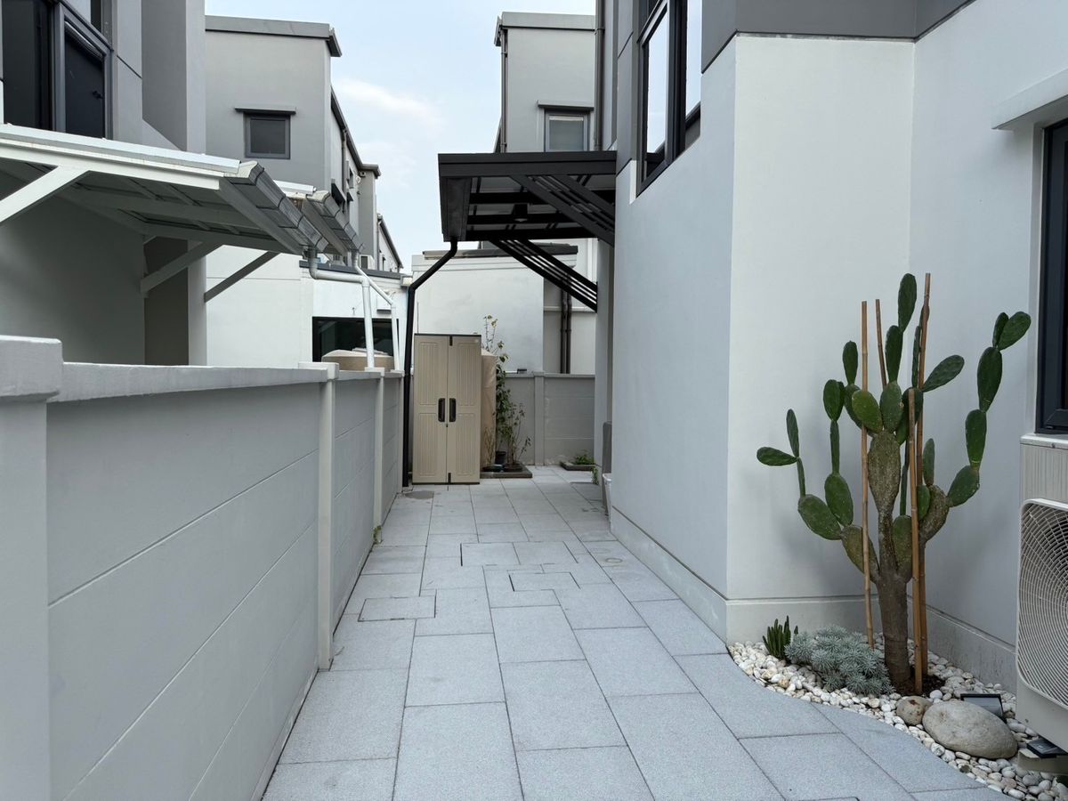 Centro Bangna | บ้านเดี่ยวสองชั้น พร้อมเฟอร์นิเจอร์ และเครื่องใช้ไฟฟ้าทั้งหลัง #HL Focus