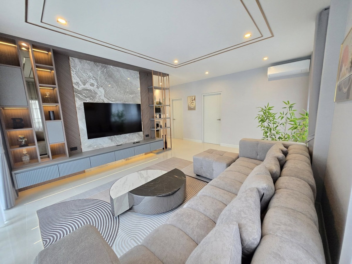 Centro Bangna บ้านเดี่ยวสุดพรีเมี่ยม หน้าบ้านหันทิศใต้  รับลมเย็นสบาย ไม่ร้อน #HL Focus