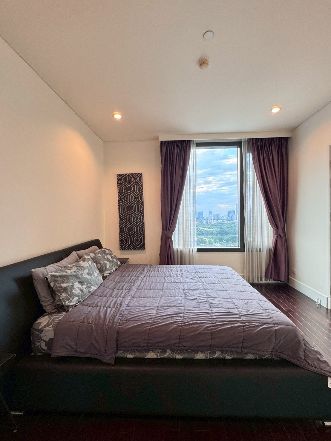 Aguston Sukhumvit 22 | Nice room Big space🚝ใกล้ BTS Phromphong #Old Focus