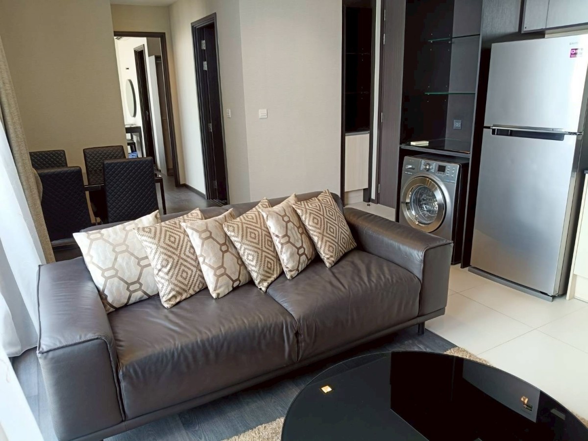 Edge Sukhumvit 23 | Spacious 2-Bedroom Layouts Location Asoke , Heart of the Bangkok city #HL Focus