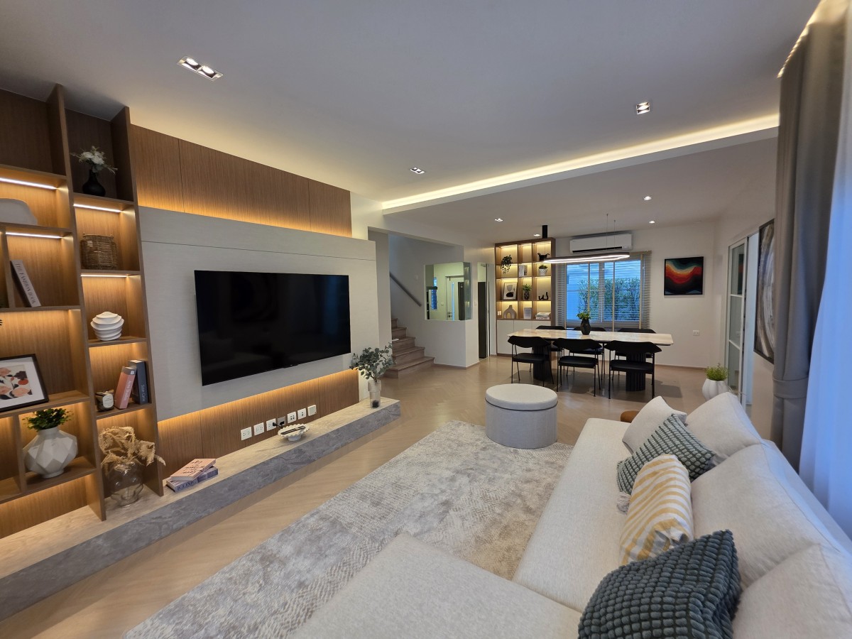 Villaggio 3 Srinakarin-Bangna | บ้านเดี่ยว ด้านหน้าติดสวน #HL Focus