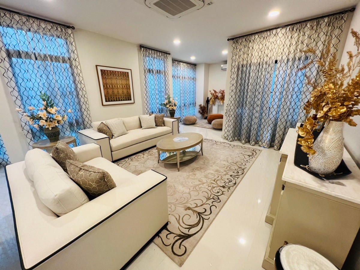 Nantawan Rama9-New Krungthepkreetha | บ้านหรูสไตล์ฝรั่งเศส ใจกลางกรุงเทพกรีฑา เฟอร์นิเจอร์ครบ เข้าอยู่ได้ทันที #HL Focus