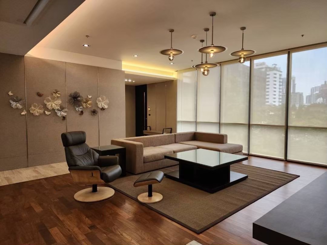 Domus 18 | Experience World-Class Living Asoke #HL