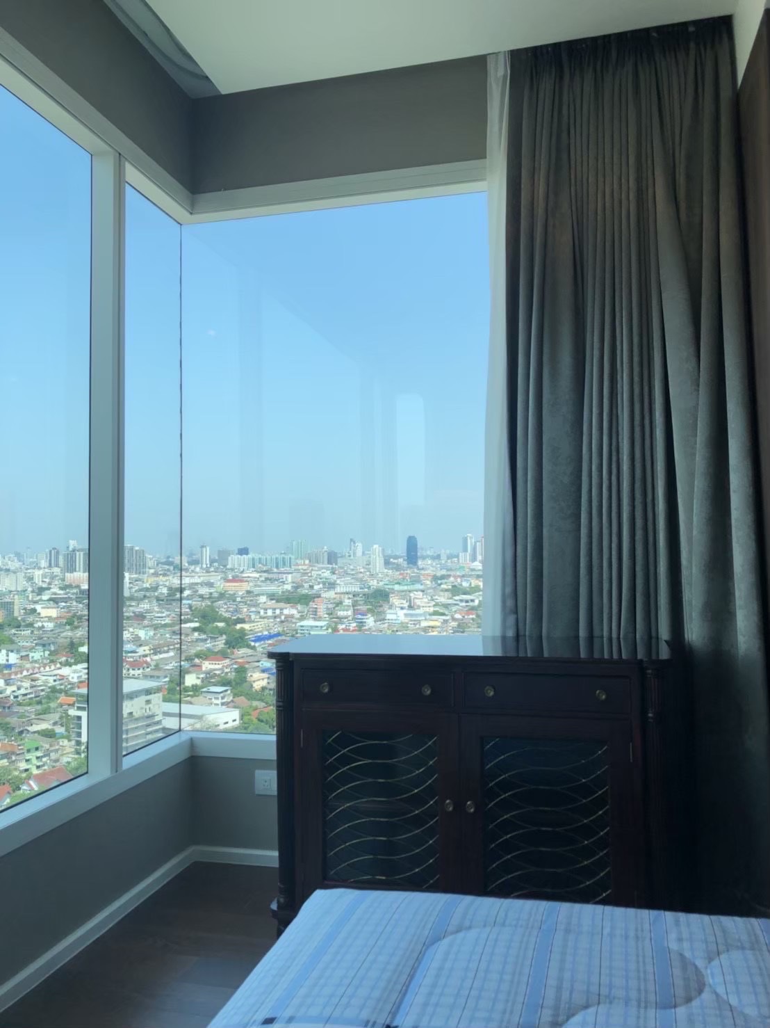 Menam Residences | 🚝ใกล้ BTSสะพานตากสิน #New Focus