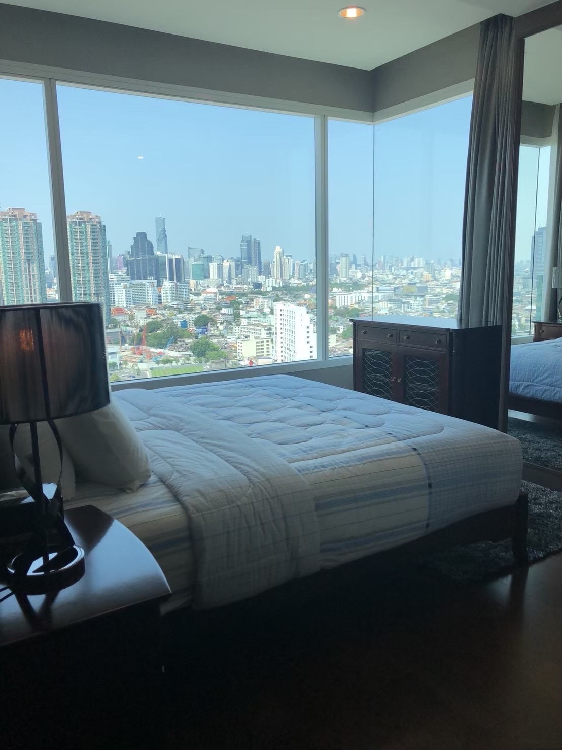 Menam Residences | 🚝ใกล้ BTSสะพานตากสิน #New Focus