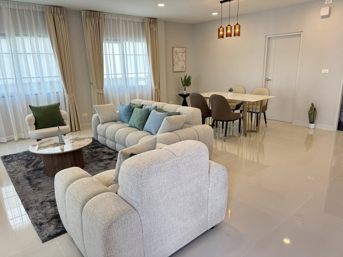 Centro Bangna | ใกล้เมกาบางนา พื้นที่สวนรอบบ้าน เฟอร์นิเจอร์ครบ #HL Focus