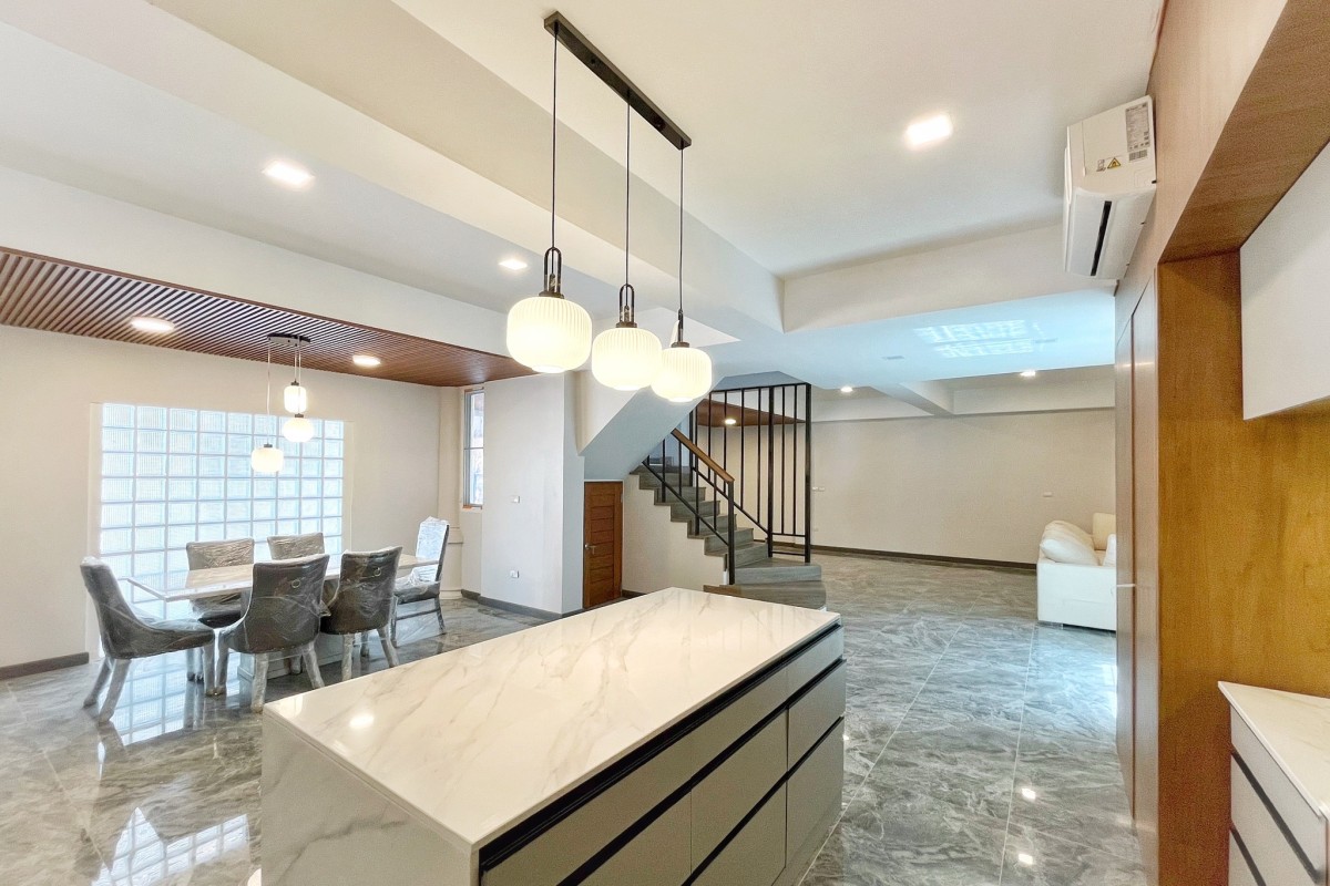White Mansion | บ้าน 5 ชั้น ใจกลางกรุงเทพฯ ทองหล่อซอย 25 ใกล้บีทีเอส ใกล้โรงพยาบาลสมิติเวช ใกล้ท่าเรือ #HL Focus